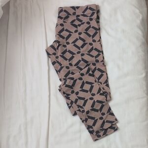 Threads 4 Thought Tan and Black Geometric Leggings